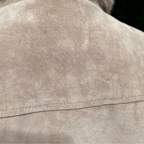 Révue | Suede Jacket - Picture 5 of 10